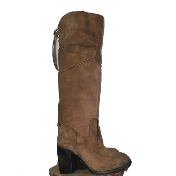 Free bird knee high boots - Picture 1 of 3